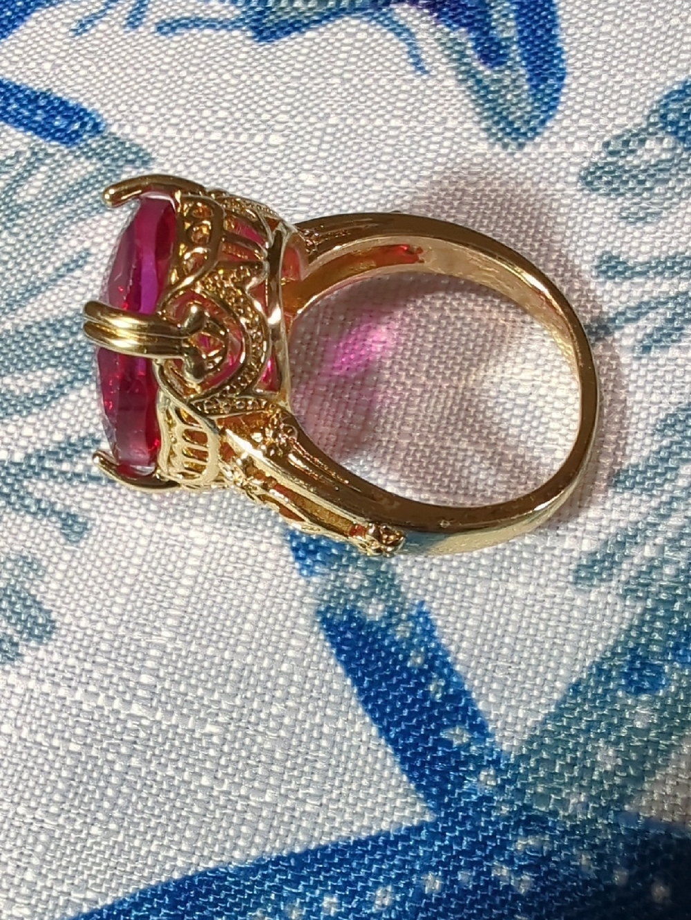 Pink Topaz Ring In Gold NWT Size 8 - Picture 8 of 10